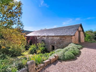 Maison ancienne - 475 m² - 8 pièces