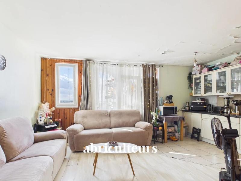 Appartement ancien - 66 m² - 3 pièces