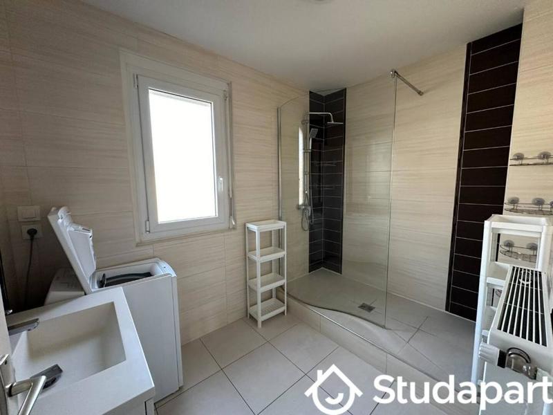 Chambre - 15 m² - 1 pièce