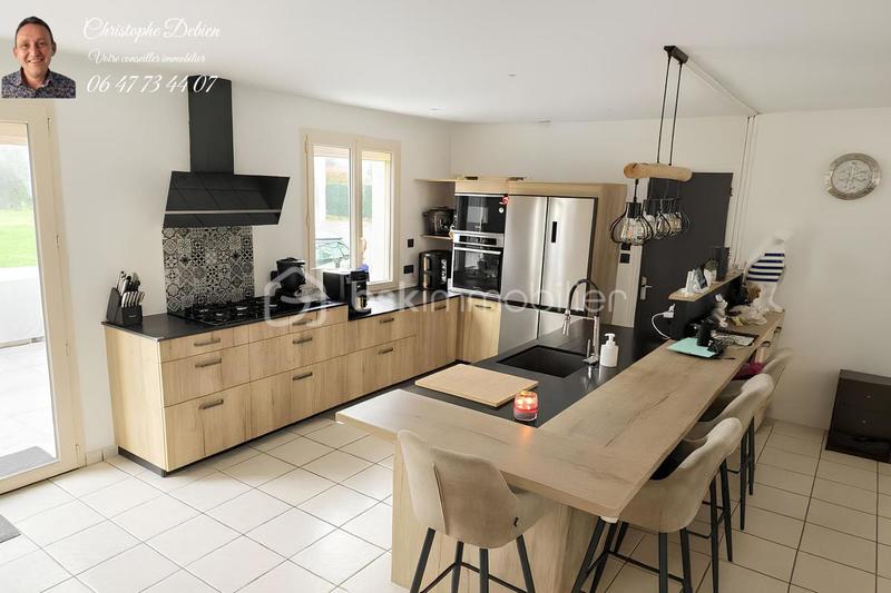 Pavillon - 172 m² - 7 pièces