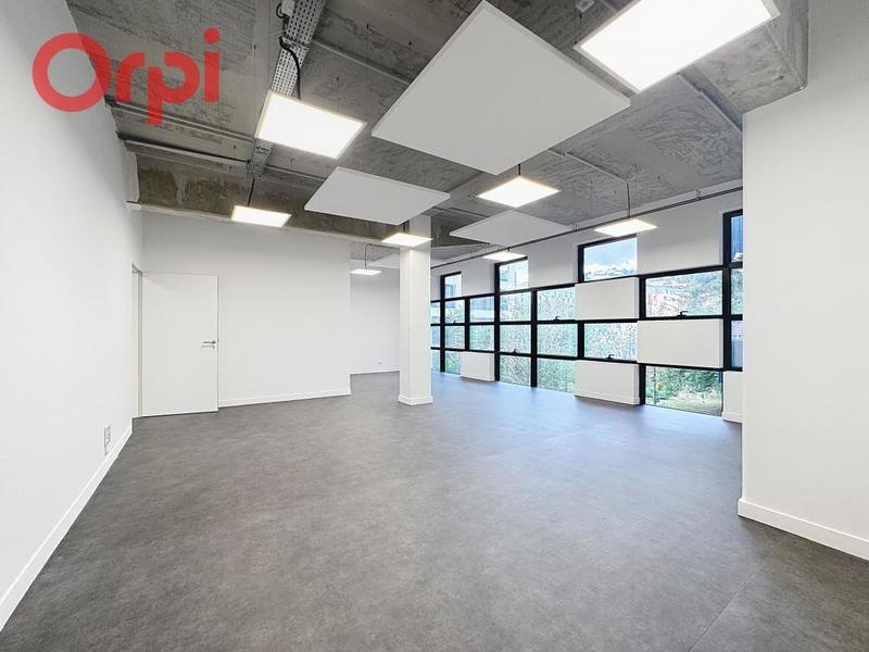 Bureau - 478 m²