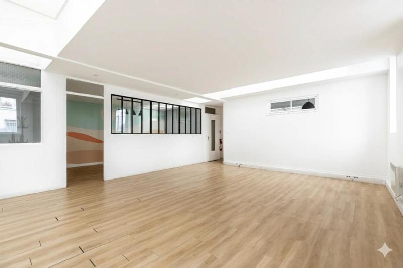 Appartement - 179 m² - 7 pièces