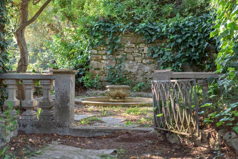 Maison - 240 m² - 10 pièces