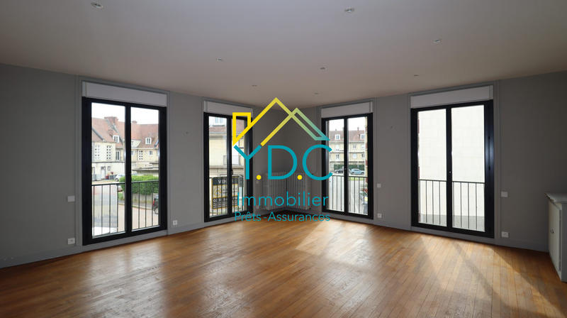 Appartement - 187 m² - 5 pièces