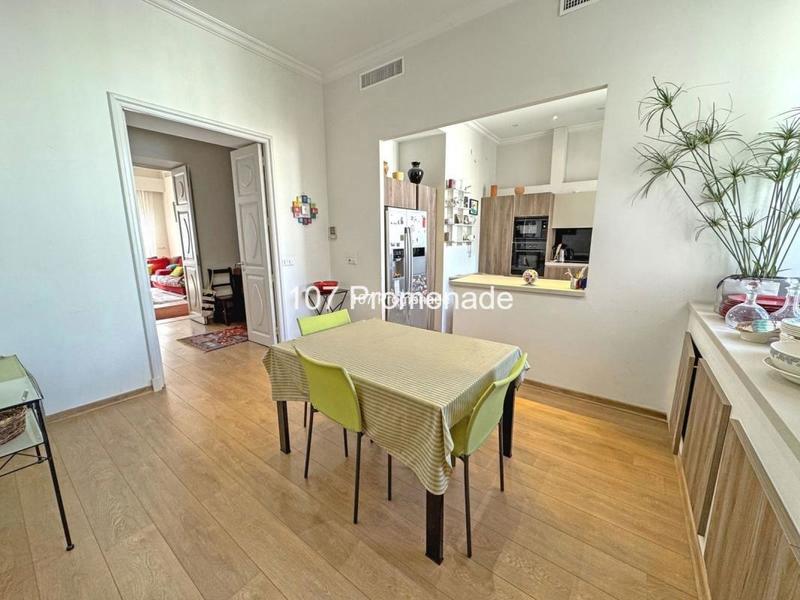 Appartement - 149 m² - 6 pièces