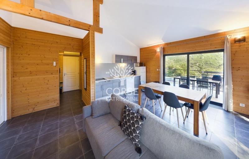 Maison - 62 m² - 4 pièces