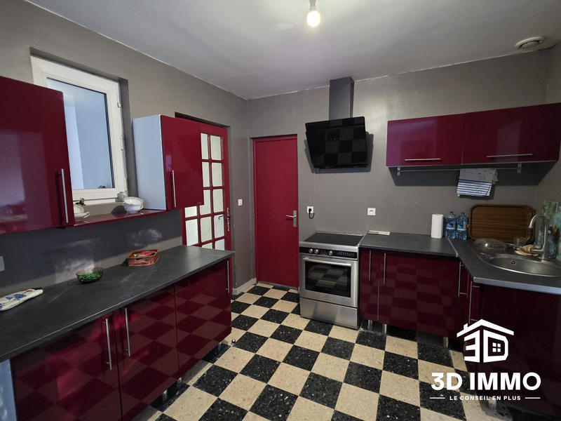 Maison - 90 m² - 5 pièces