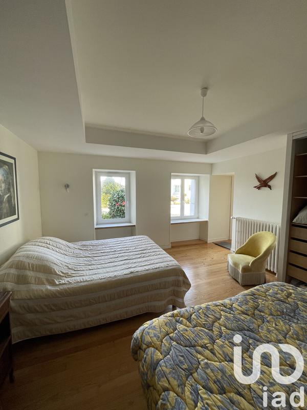 Maison - 281 m² - 11 pièces