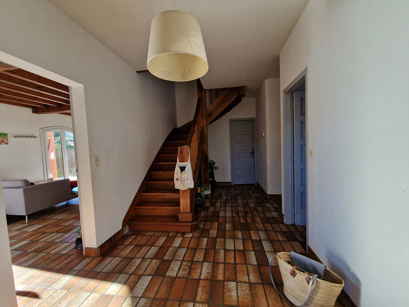 Maison - 230 m² - 7 pièces