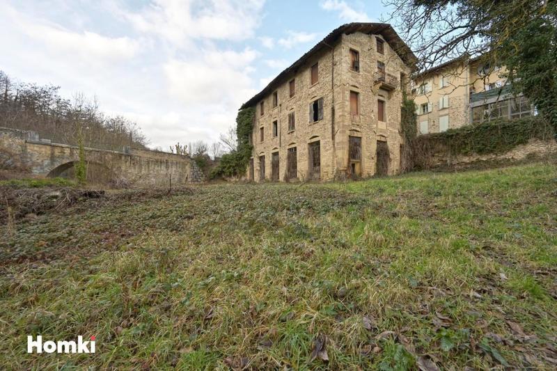 Local commercial - 742 m² - 30 pièces