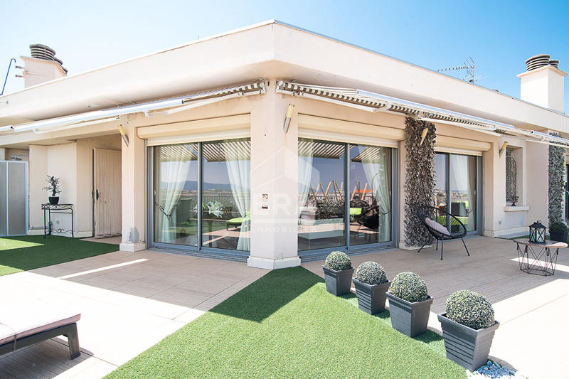 Appartement - 138 m² - 5 pièces