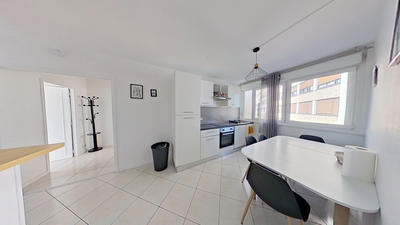 Appartement - 79 m² - 4 pièces