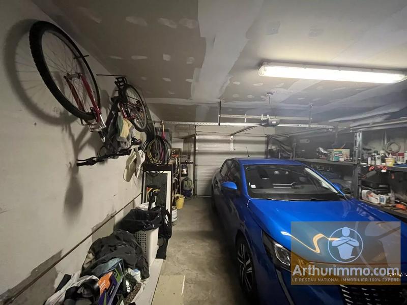 Maison - 274 m² - 10 pièces