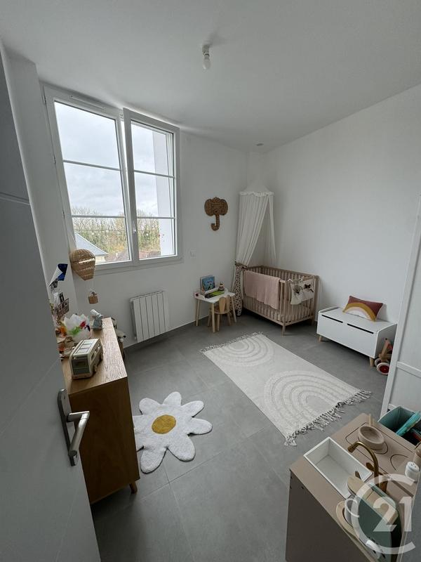 Appartement - 90 m² - 3 pièces