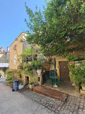 Maison de village - 309 m² - 11 pièces