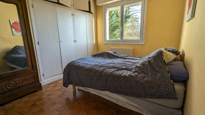 Maison - 600 m² - 5 pièces