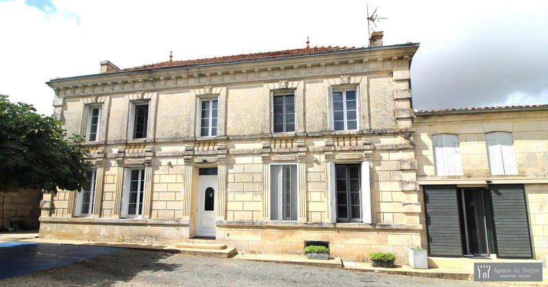 Maison ancienne - 200 m² - 5 pièces