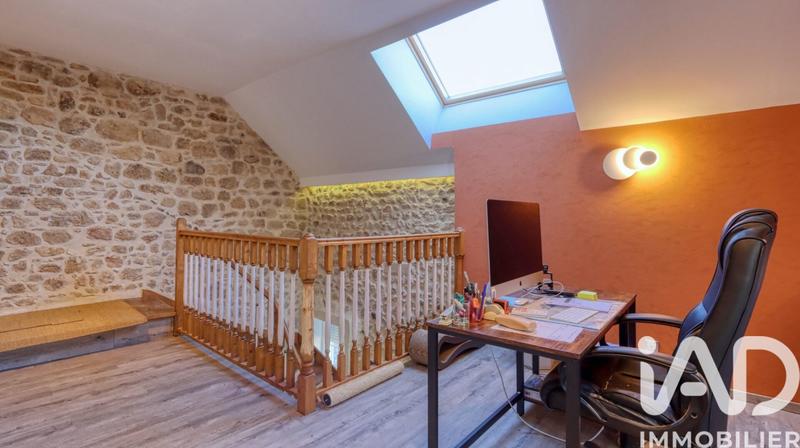 Maison - 240 m² - 7 pièces