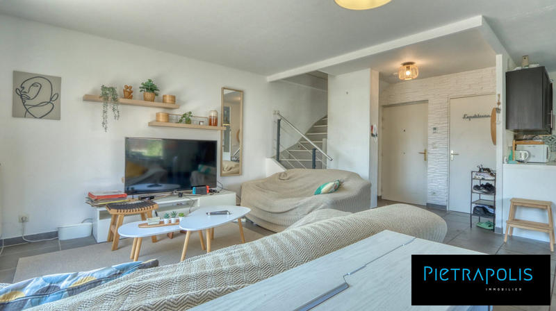 Duplex - 97 m² - 5 pièces