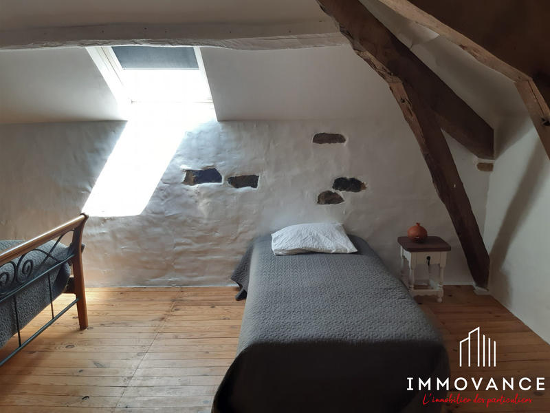 Maison - 328 m² - 12 pièces