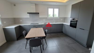 Appartement - 167 m² - 6 pièces