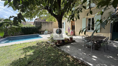 Maison - 176 m² - 8 pièces