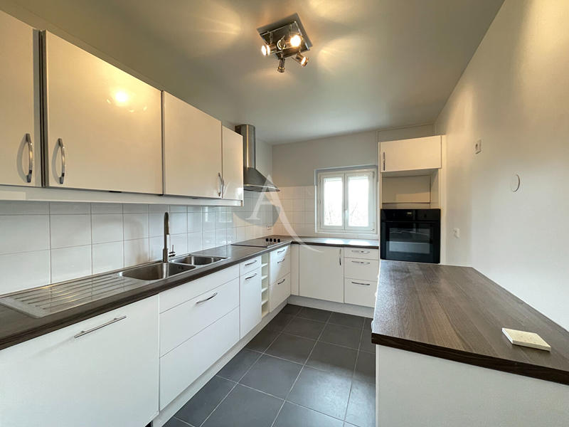 Appartement - 86 m² - 3 pièces