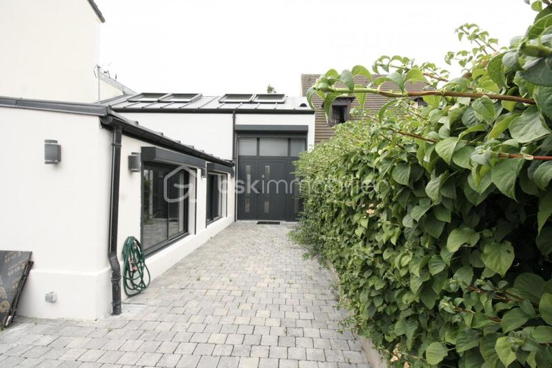 Maison d'architecte - 125 m² - 4 pièces