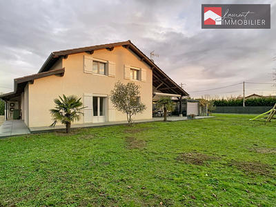 Maison - 201 m² - 6 pièces