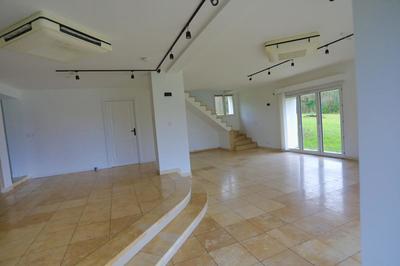 Maison - 195 m² - 7 pièces