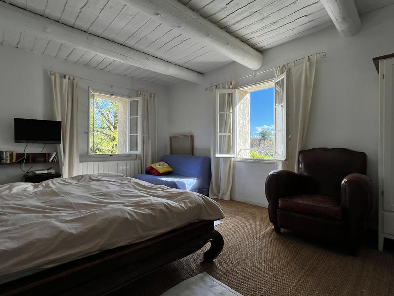 Maison - 227 m² - 6 pièces