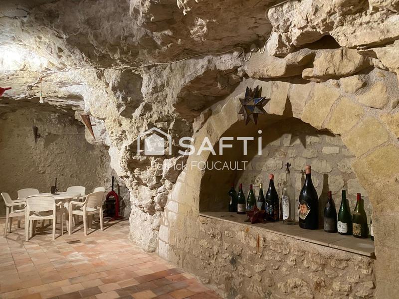 Maison - 240 m² - 7 pièces