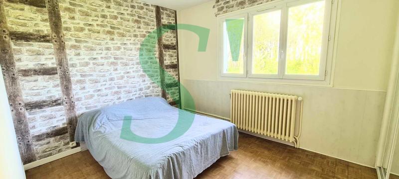 Maison - 233 m² - 7 pièces