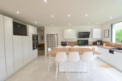 Maison d'architecte - 282 m² - 8 pièces