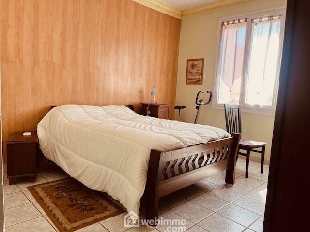 Appartement - 99 m² - 3 pièces