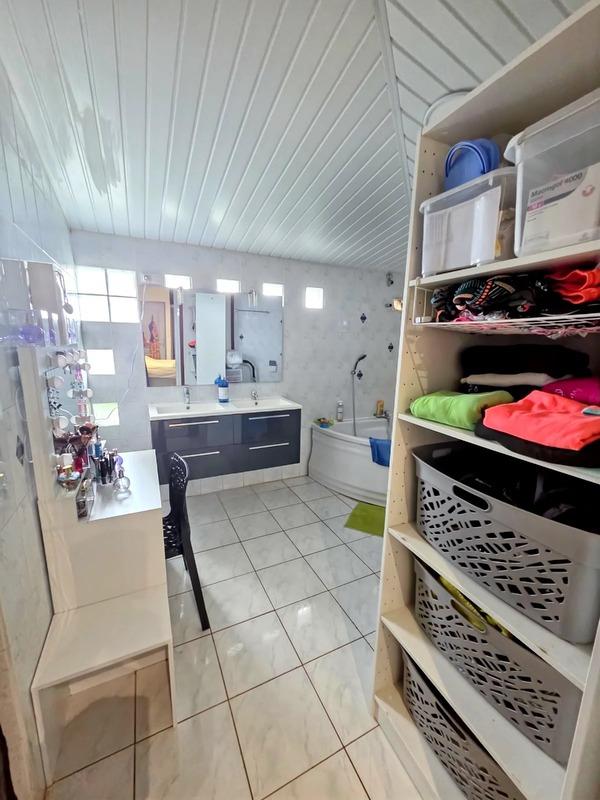 Maison - 146 m² - 6 pièces