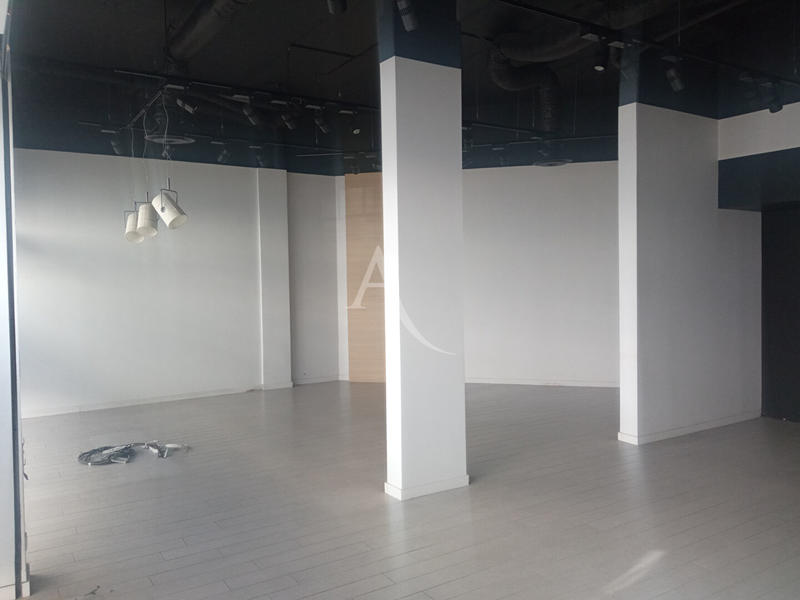 Local commercial - 95 m²