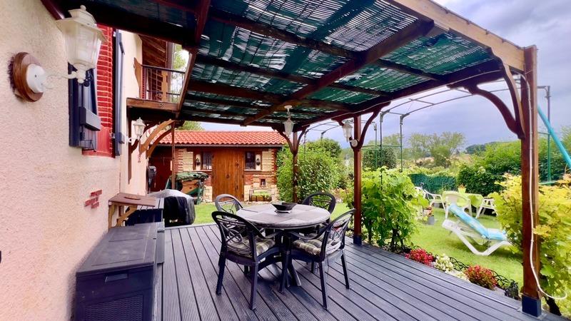 Maison - 170 m² - 5 pièces