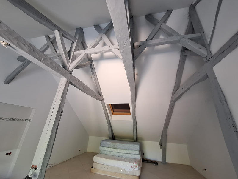 Maison - 213 m² - 8 pièces