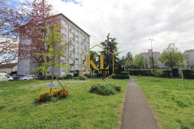 Appartement - 103 m² - 4 pièces