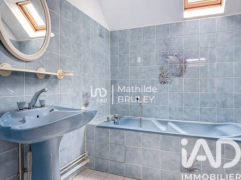 Maison - 262 m² - 11 pièces