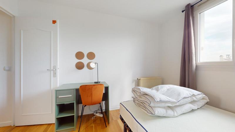 Appartement - 80 m² - 5 pièces