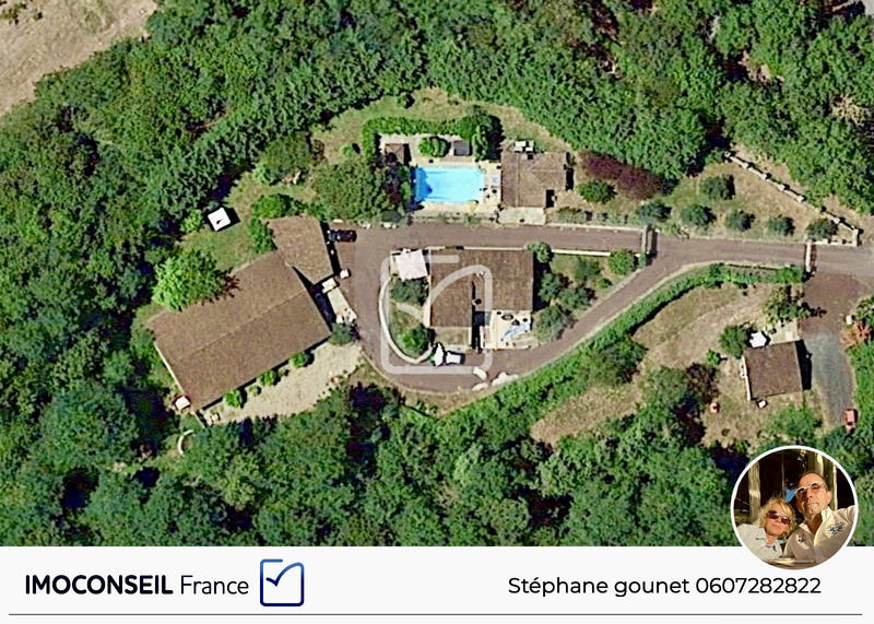 Maison - 314 m² - 10 pièces