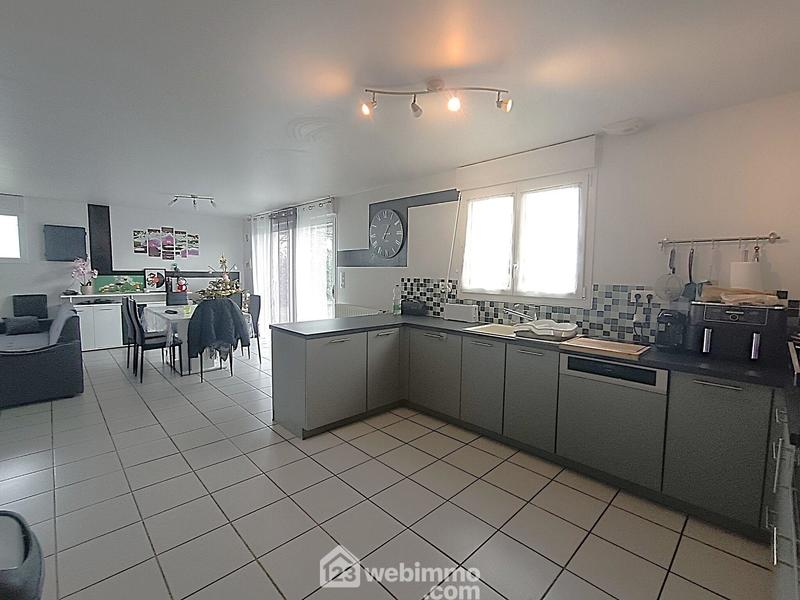 Maison - 96 m² - 6 pièces