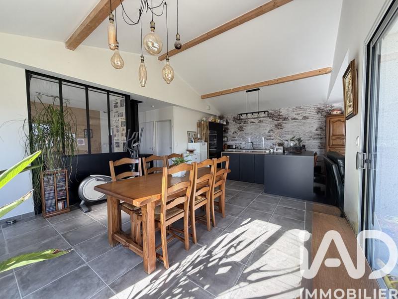 Maison - 100 m² - 4 pièces