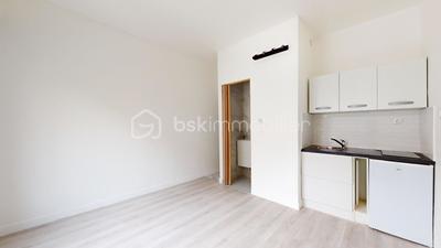 Studio - 26 m² - 2 pièces