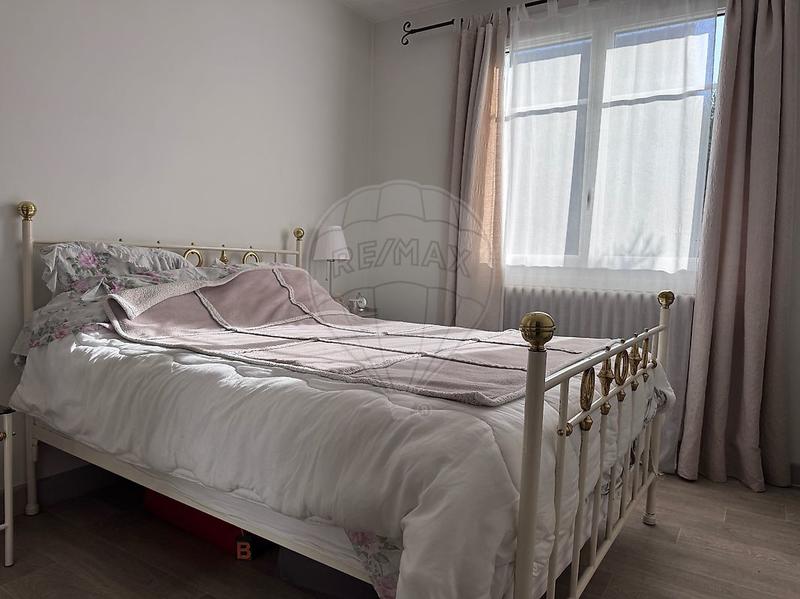 Maison - 133 m² - 9 pièces