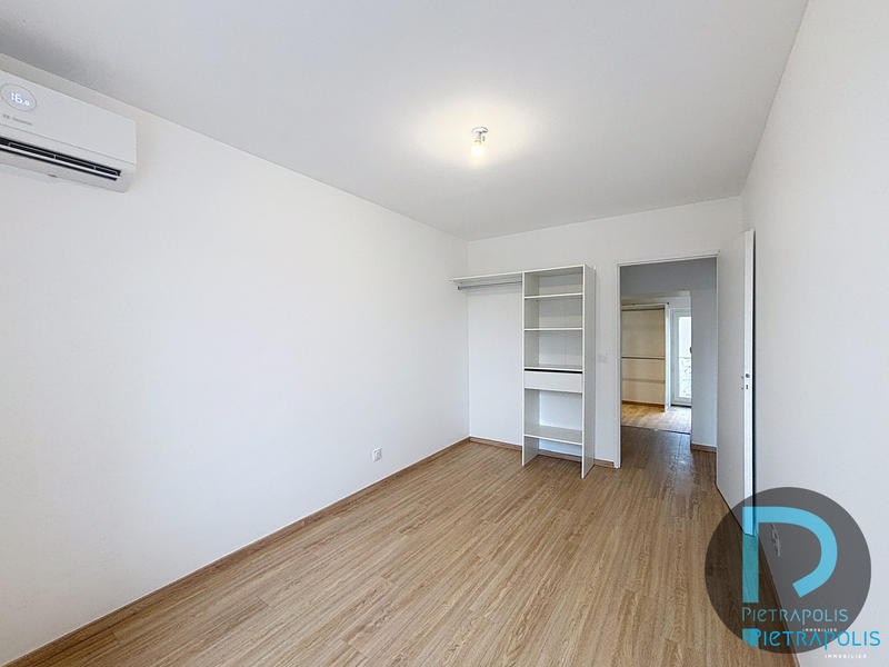 Duplex - 104 m² - 5 pièces