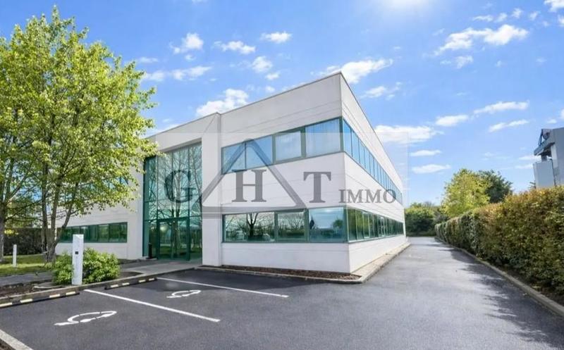 Entrepôt - 1 008 m²