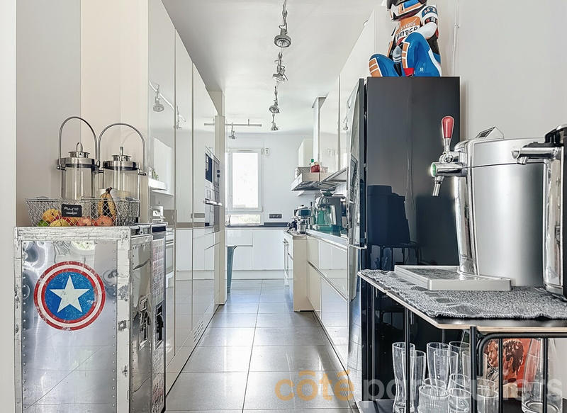 Maison - 191 m² - 6 pièces